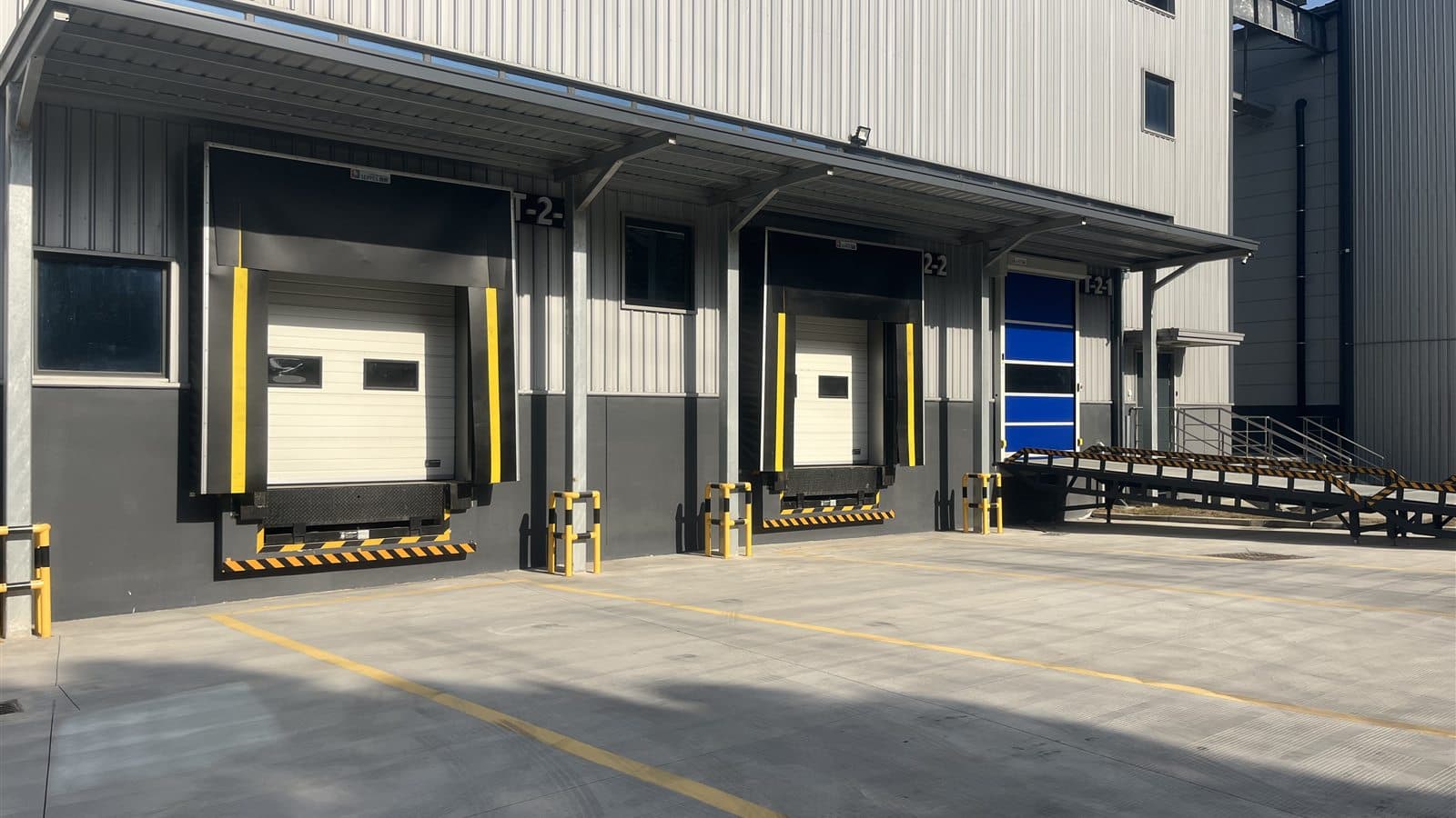 SEPPES dock shelters installed at multiple warehouse loading bays